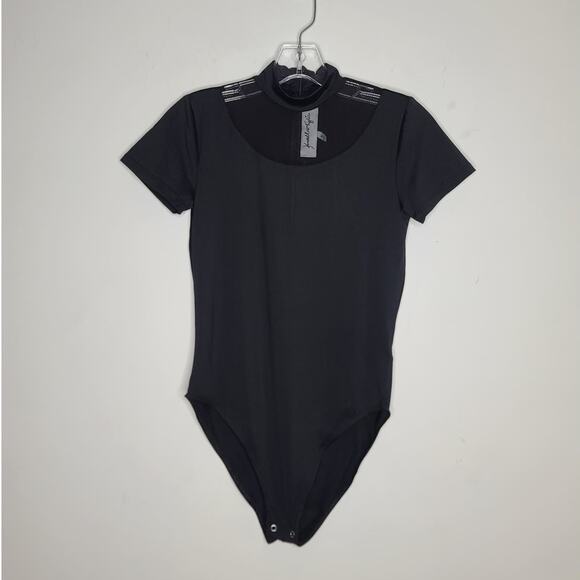 Kendall & Kylie black short sleeve bodysuit with mesh details - small - Picture 1 of 6